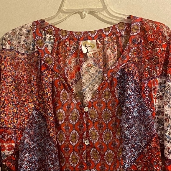 Anthropologie Fig and Flower XL Boho 3/4 Sleeve Tie Hem V-neck Red Blue Sheer - Picture 2 of 9